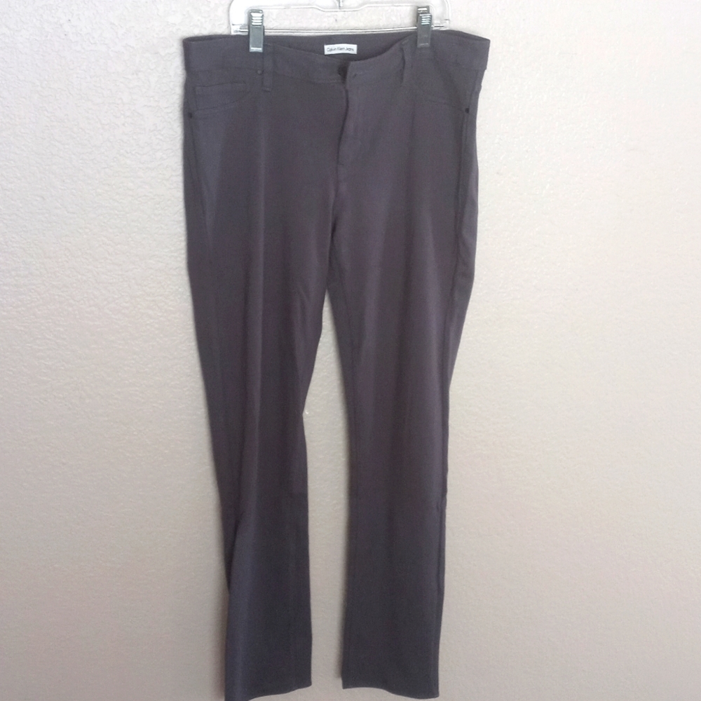 CALVIN KLEIN JEANS